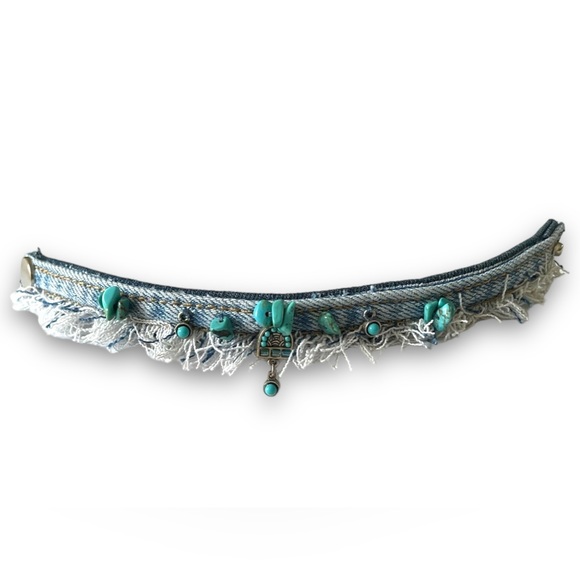 Upcycled Denim Bracelet with Turquoise natural Stones - Picture 3 of 4